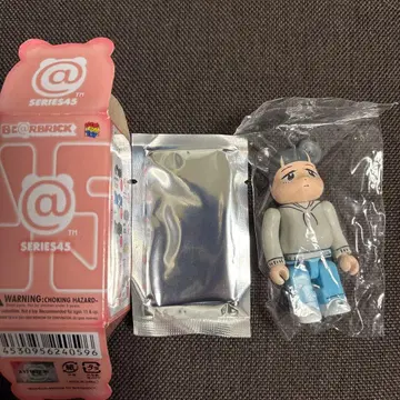 BE@RBRICK ARTIST 이누노 카가야키 100% 시리즈 45