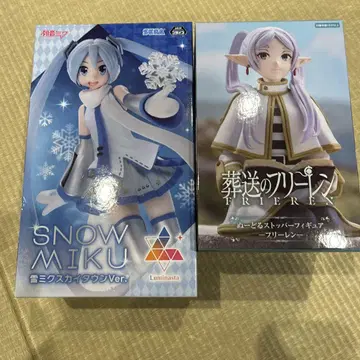 SNOW MIKU 스카이타운Ver. & 프리덤 피규어 2개 세트