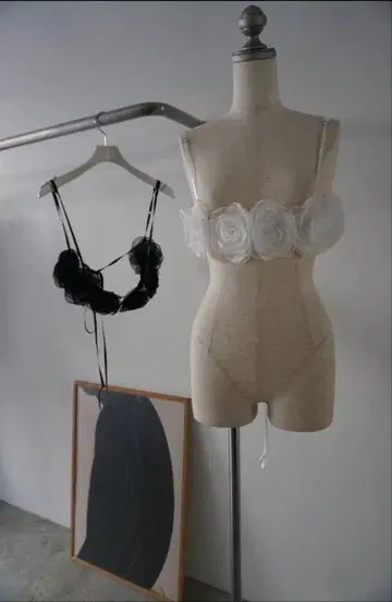 HELK ROSE BUSTIER (BLACK)