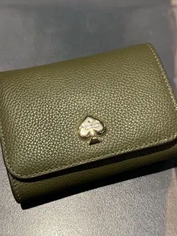 kate spade 케일라 스몰 L 지퍼 월렛