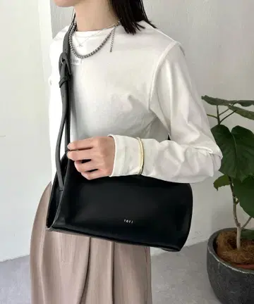 loti 박스 BAG 블랙