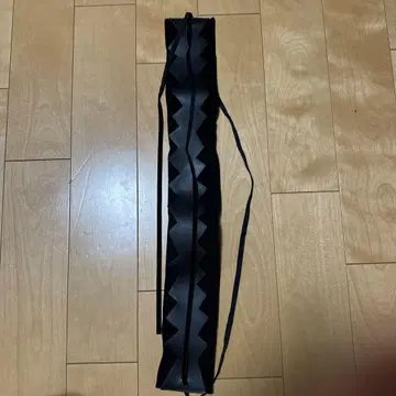 죠죠 키시베 로한 루브르에 가다 헤어밴드