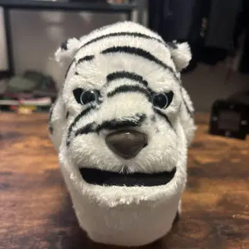 샤쿠레루 플래닛 화이트 타이거 봉제 인형
