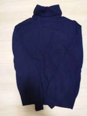 크루치아니 네이비 터틀넥 스웨터 44