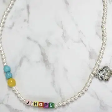 정가 17,600엔 (세금 포함) flan 목걸이