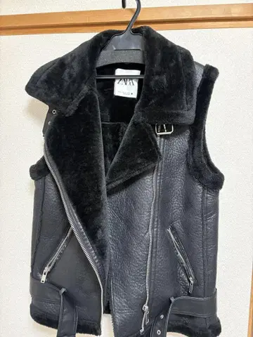ZARA 퍼 베스트