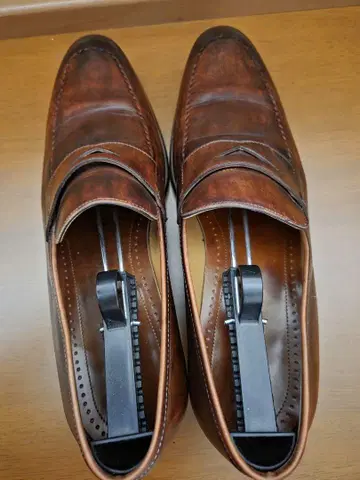 MAGNANNI SELECCION 브라운 로퍼
