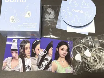 Illit 3rd Mini Album [ bomb ] MERCH