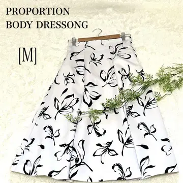 PROPORTION 플레어 롱 스커트 모노톤 꽃무늬 M 하이웨스트