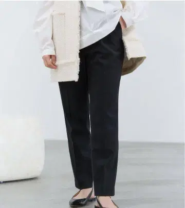 이에나 턱 팬츠 블랙 36