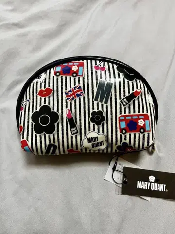 MARY QUANT 파우치