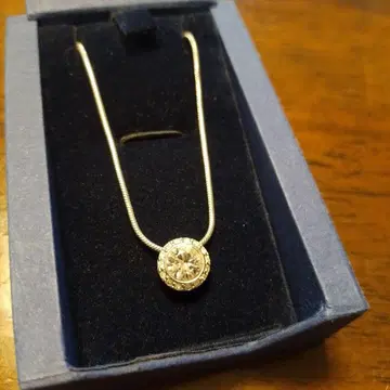 새상품급 Swarovski 목걸이