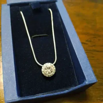 새상품급 Swarovski 펜던트 목걸이