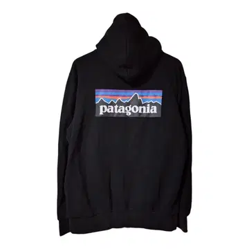 [스테디셀러 인기! ] patagonia 백 프린트 맨투맨 후드티 블랙