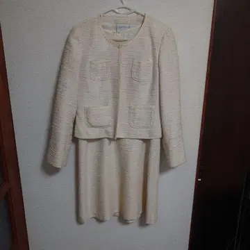 크림색 라메 믹스 셋업