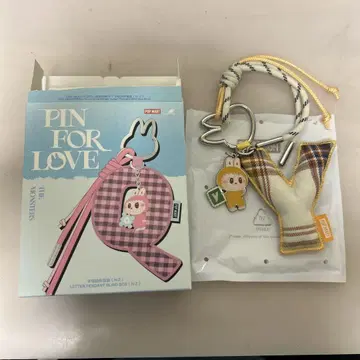 PIN FOR LOVE Q형 스트랩 THE MONSTERS