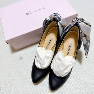 DIANA 블랙 스카프 포함 펌프스