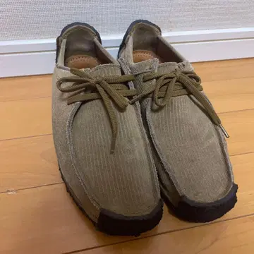 클락스 나탈리 왈라비