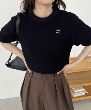 capricieux le'mage 패디드 풀오버 블랙