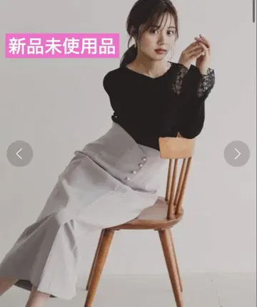 50 [미사용 새상품] 프로포션 펄 디자인 타이트 스커트