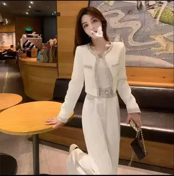 엘레강트 화이트 자켓 팬츠 셋업