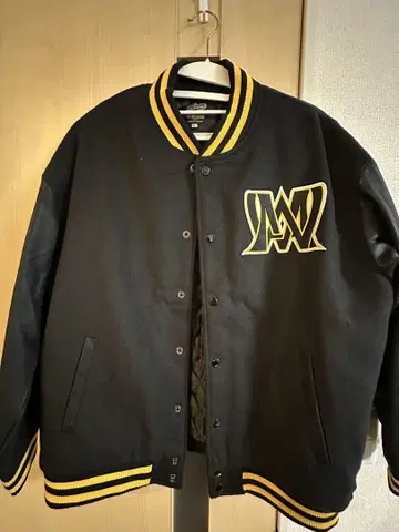 MAN WITH A MISSION 바시티 자켓 XL