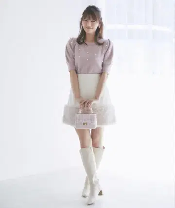 이너 팬츠 부착 밑단 퍼 절개 미니 스커트
