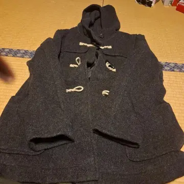 다크 그레이 더플 코트 후드 부착