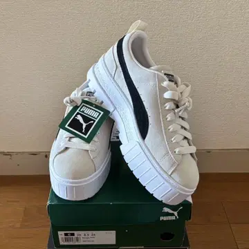 PUMA 스니커즈