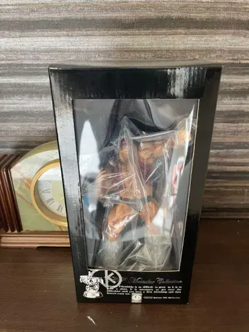 마스큘러 컬렉션 Vol.37 넵튠맨 화집