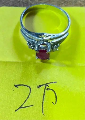 루비 반지 플라티나