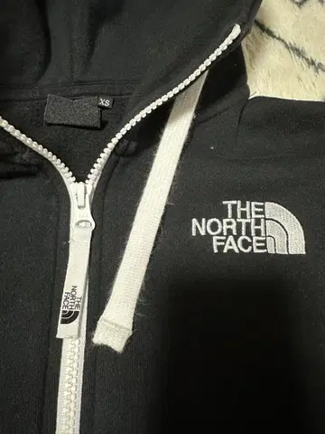 [ 새상품급 ] 더 노스 페이스 THE NORTH FACE 지퍼 후드티