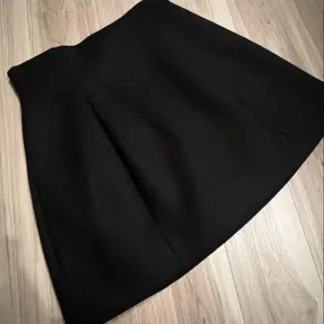 CLANE CONSTRUCTIVE 미니스커트 블랙 사이즈 2