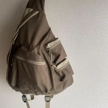 00s GAP 슬링백 짙은 색