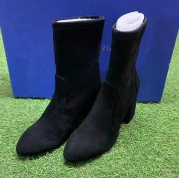 새상품 미사용 스튜어트 와이츠먼 숏부츠 가죽 24cm