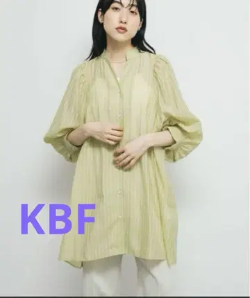 [ 미사용 새상품 ] KBF 볼륨 슬리브 스트라이프 미니 원피스