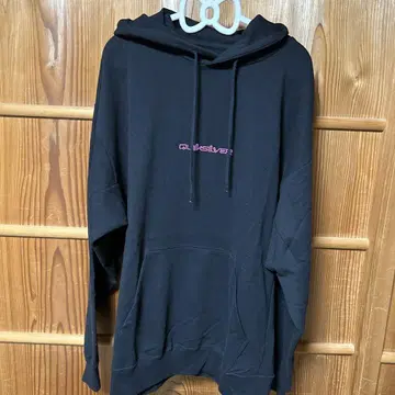 Quiksilver 블랙 후드 부착 후드티