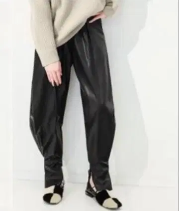 CITYSHOP 가죽 팬츠 14,300엔