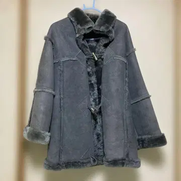 그레이 무스탕 코트 후드 부착