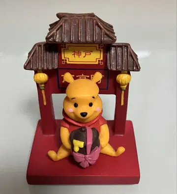 곰돌이 푸 고베의 문 피규어