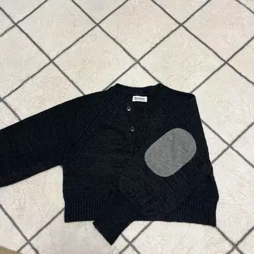 BEAMS BOY 다크 그레이 가디건 엘보 패치 포함