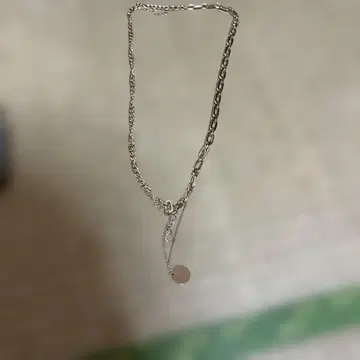 실버 체인 목걸이 원형 펜던트
