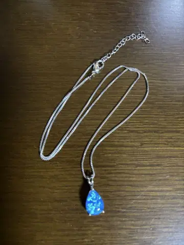 파란색 오팔풍 펜던트 목걸이