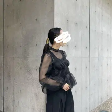 her praha 시스루 블라우스