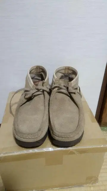 클락스 왈라비 uk8