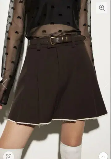 MICHIXSLY WIDE PLEATS 숏 스커트 사이즈 2