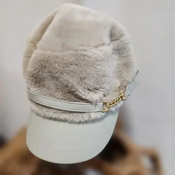 adipure 퍼 포함 캡 57cm 베이지