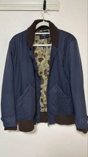 네이비 카모플라쥬 퀼팅 자켓