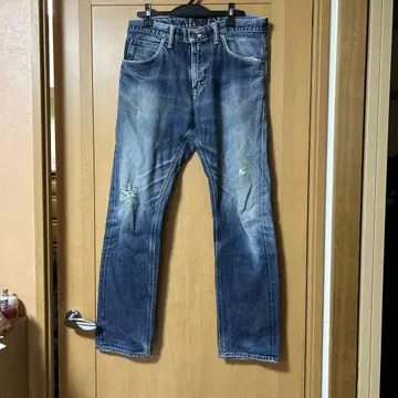 데미지 가공 블루 데님 팬츠