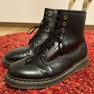 닥터마틴 8홀 UK10 28.5cm